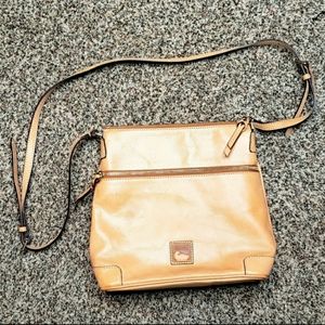 Dooney & Bourke | Pebbled Leather Crossbody